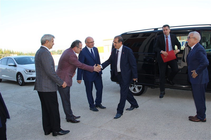 İzdes